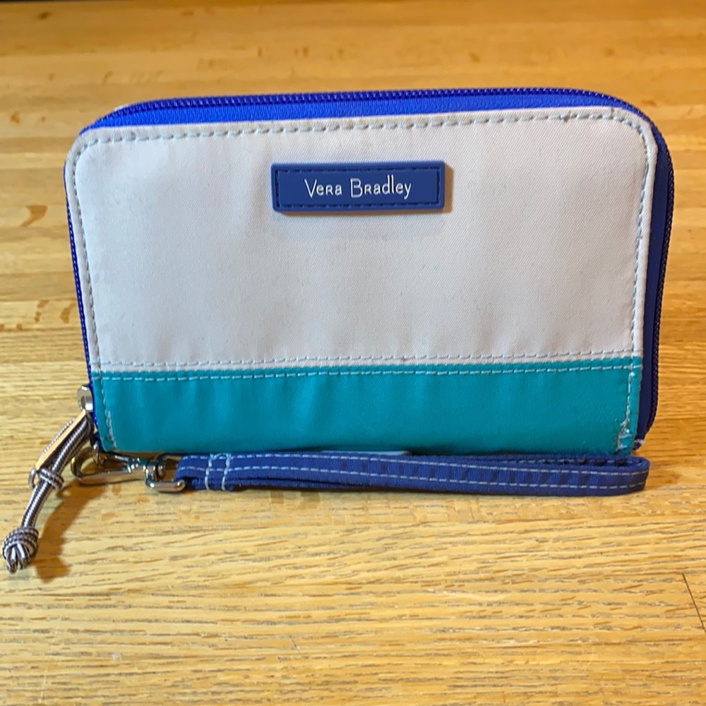 Vera Bradley RFID Grab and Go Wristlet